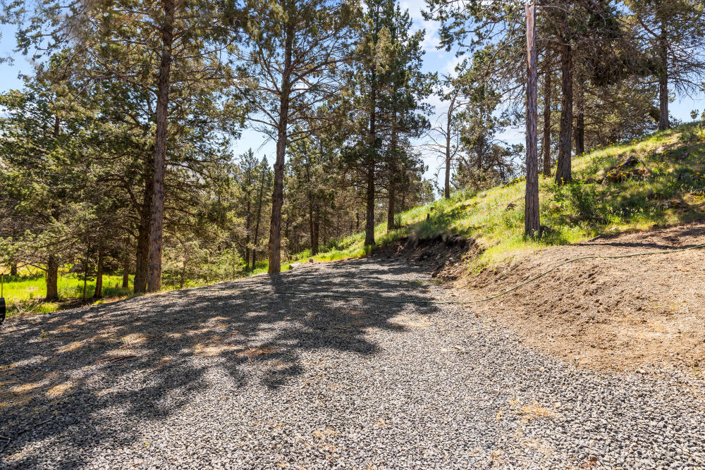 2426 Pine Grove Road Klamath Falls, OR 97603 - Photo 62 of 79 2426PineGroveRd-57