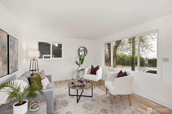 $400,000 | 3326-3328 Halverson Avenue, Bremerton, WA 98310