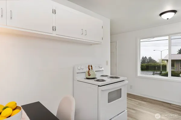 $400,000 | 3326-3328 Halverson Avenue, Bremerton, WA 98310