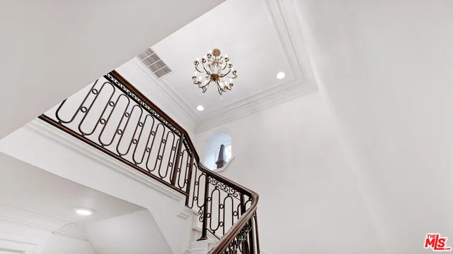 $27,500 | 9887 Carmelita Avenue, Beverly Hills, CA 90210