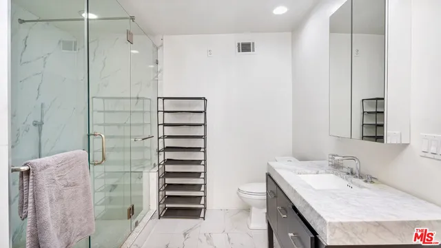 $27,500 | 9887 Carmelita Avenue, Beverly Hills, CA 90210