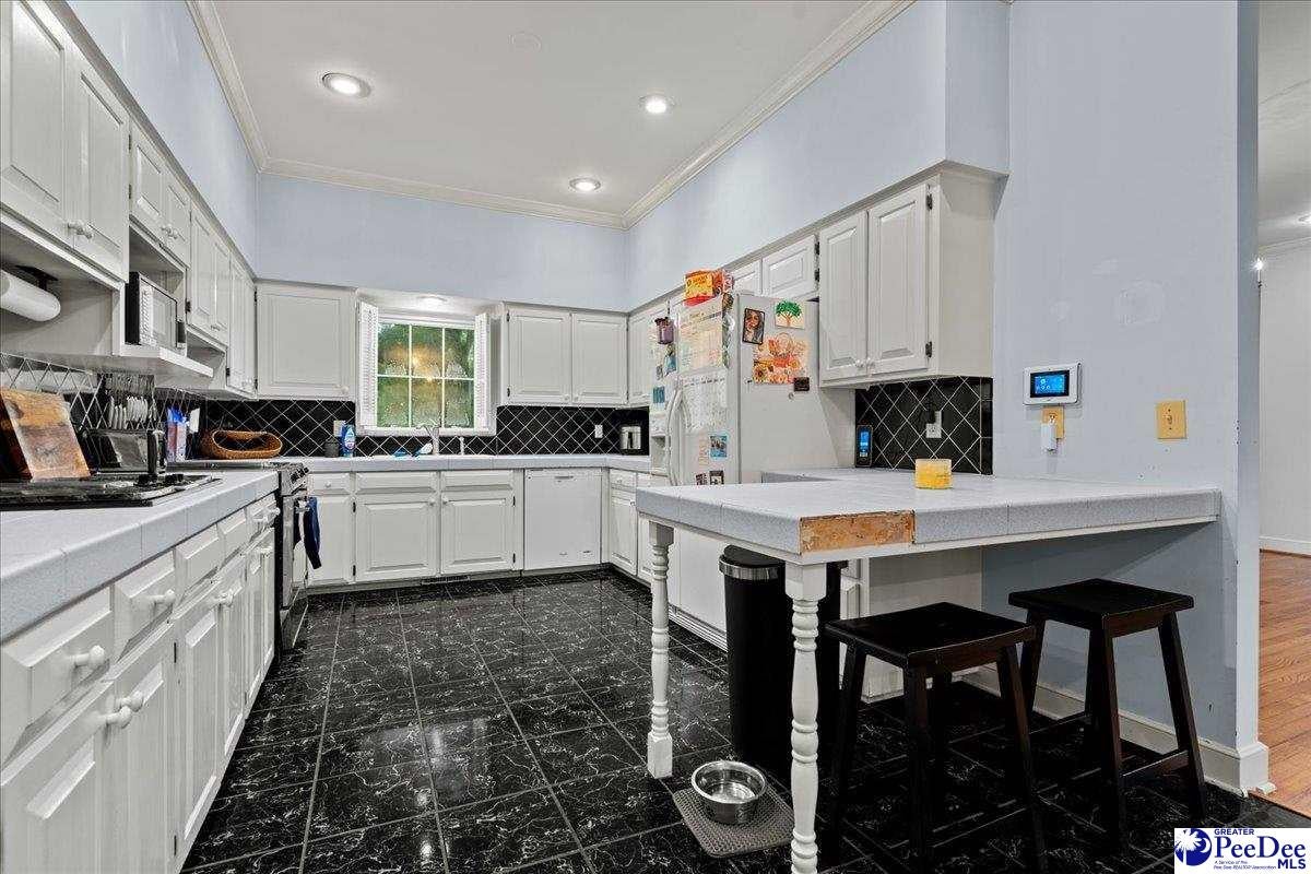 4044 Willow Creek Road Florence, SC 29505 - Photo 13 of 54 Gallery Image 13
