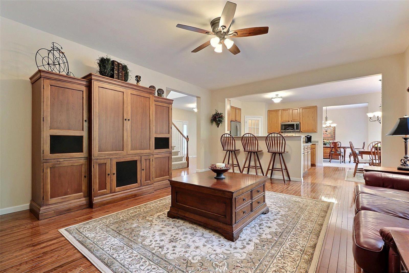 821 Castle Ridge Court Ballwin, MO 63021 - Photo 9 of 30 Gallery Image 9