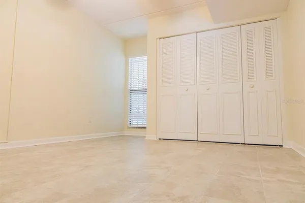 $179,000 | 208 North Lake Howard Drive, Unit 104, Winter Haven, FL 33881