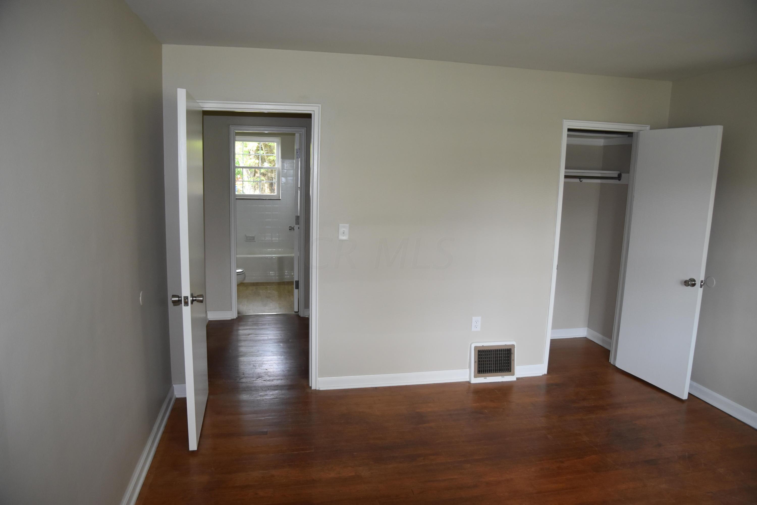 2098 Ridgeview Road, Unit B Upper Arlington, OH 43221 - Photo 14 of 22