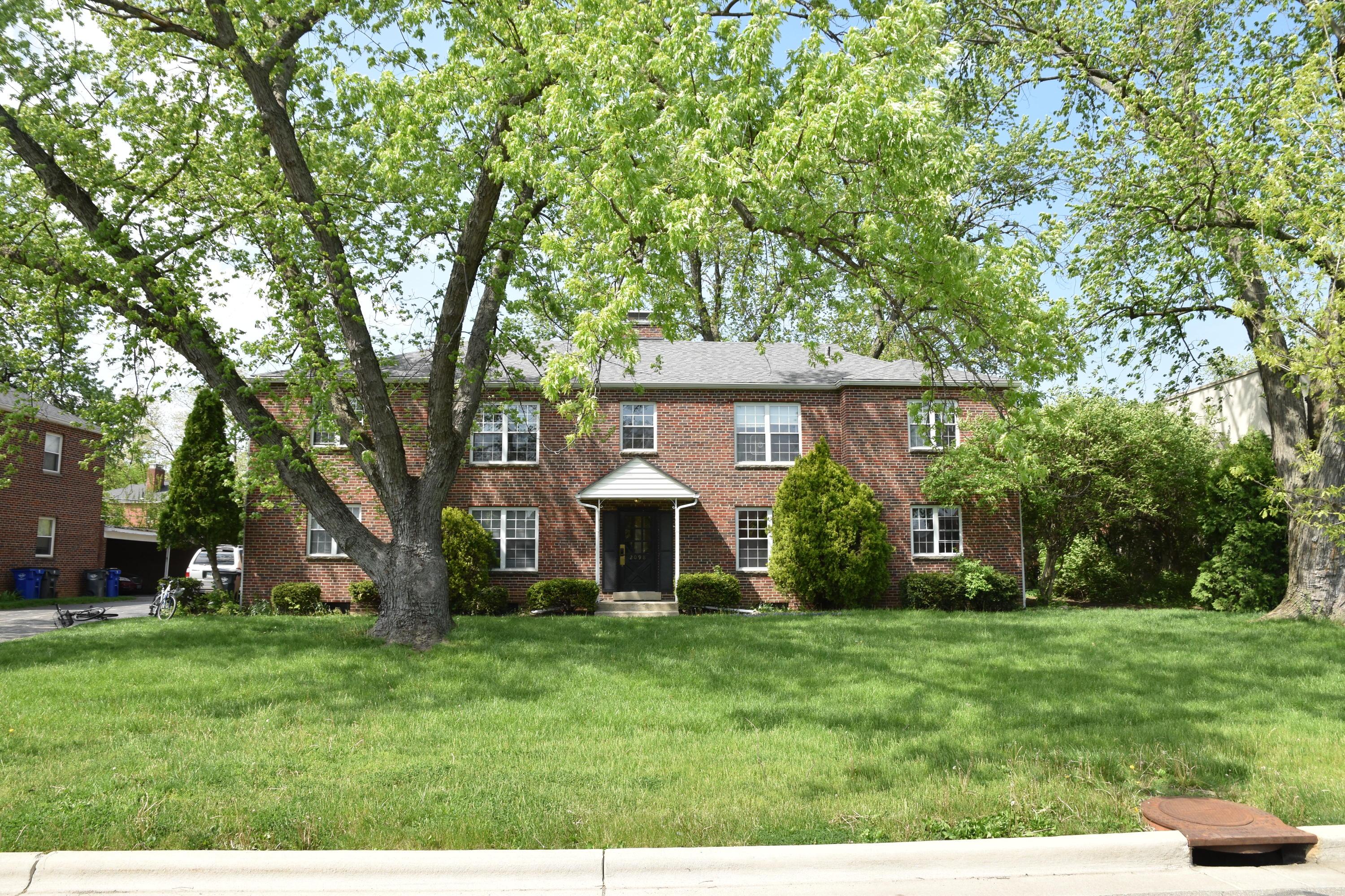 2098 Ridgeview Road, Unit B Upper Arlington, OH 43221 - Photo 2 of 22