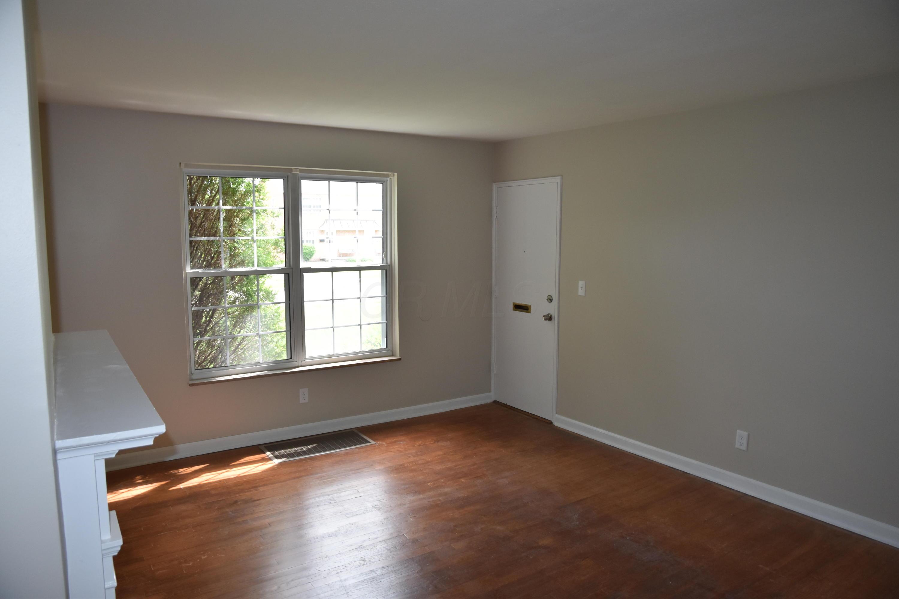 2098 Ridgeview Road, Unit B Upper Arlington, OH 43221 - Photo 7 of 22