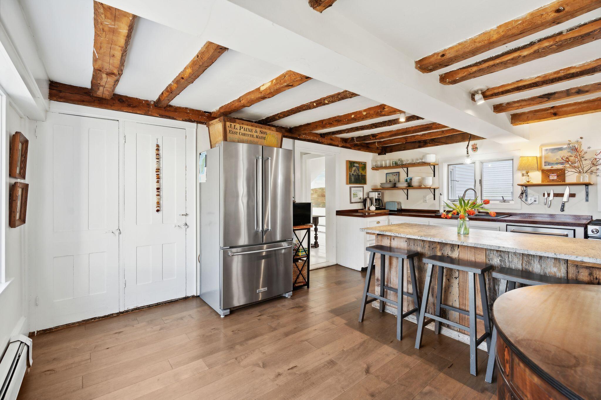 142 Port Road Kennebunk, ME 04043 - Photo 21 of 51 Kitchen