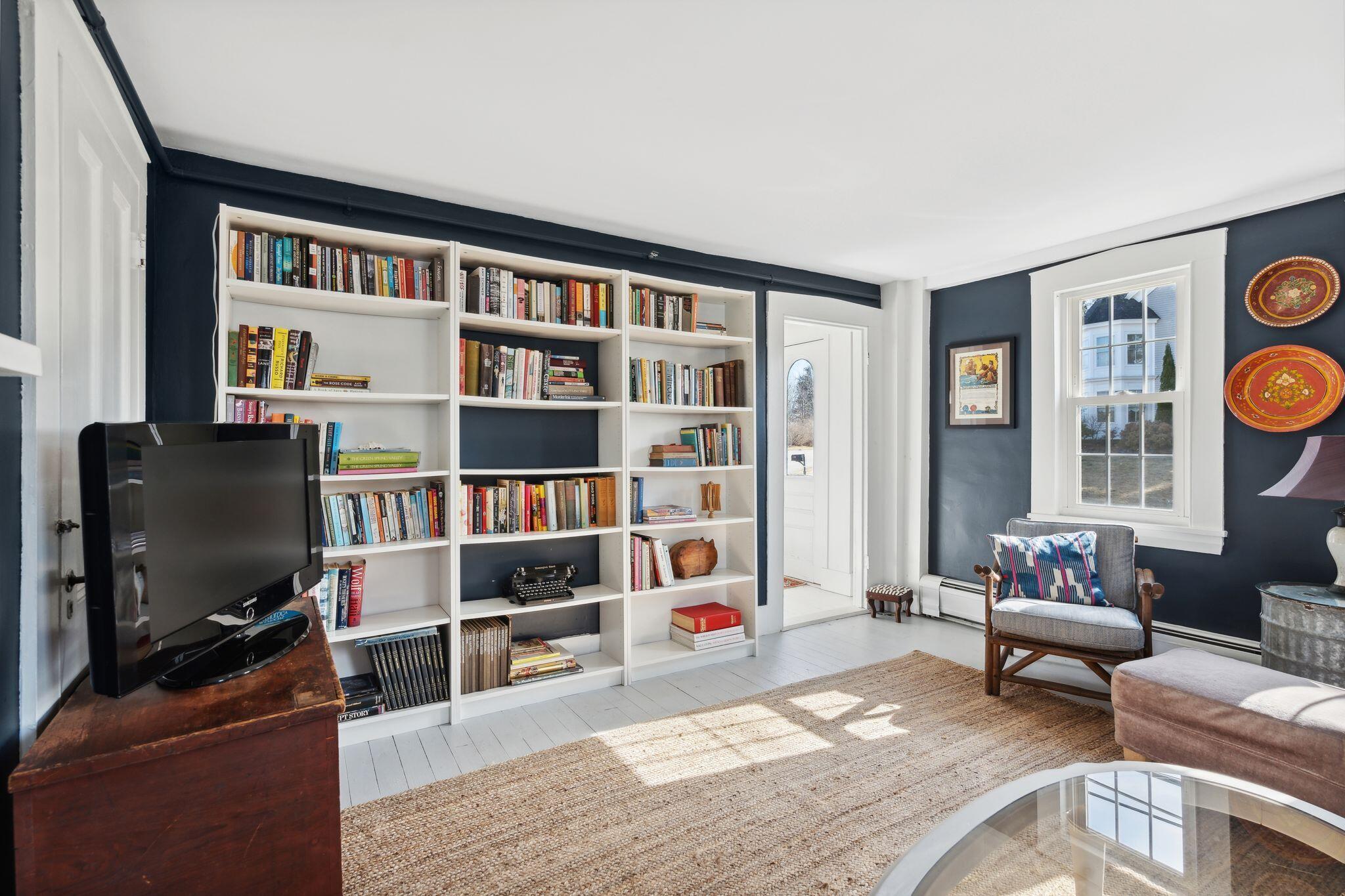 142 Port Road Kennebunk, ME 04043 - Photo 36 of 51 Living Room