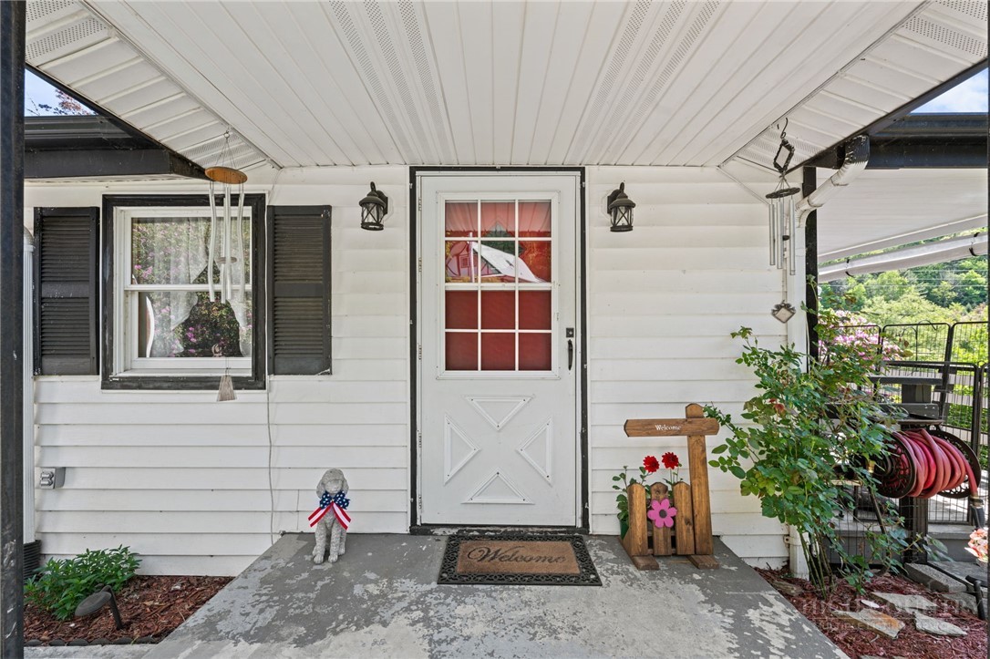 190 Benfield Road Crossnore, NC 28657 - Photo 42 of 50