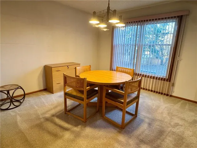 $369,950 | 15318 West 80th Place, Lenexa, KS 66219