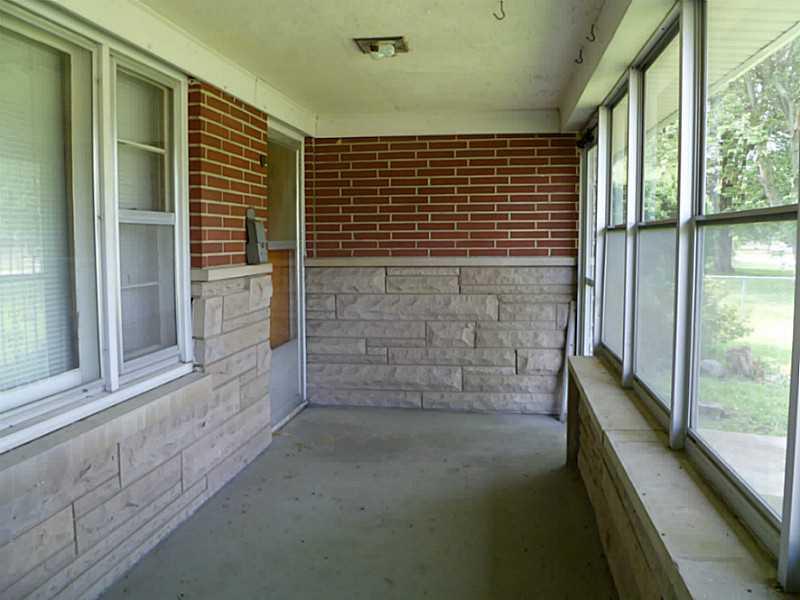 6325 Maple Lawn Road Indianapolis, IN 46241 - Photo 9 of 10