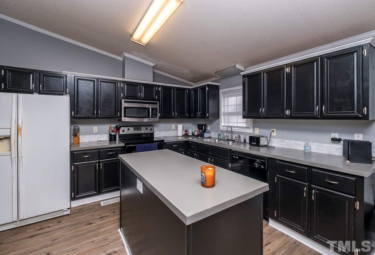 634 Lawrence Road Wake Forest, NC 27587 - Photo 9 of 29 Gallery Image 9