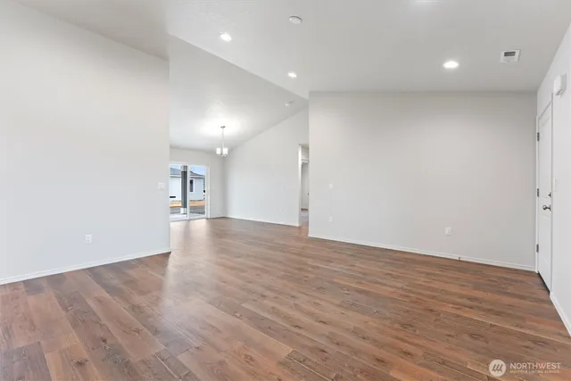 $356,675 | 211 Rattray Drive, Mattawa, WA 99349