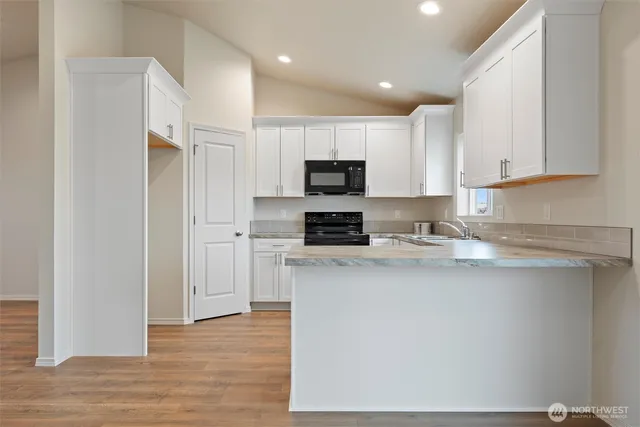 $356,675 | 211 Rattray Drive, Mattawa, WA 99349