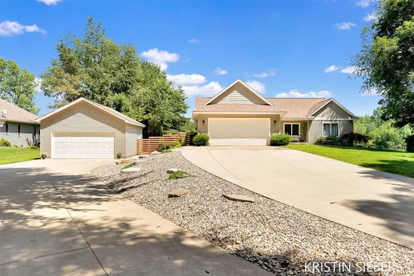 $685,000 | 9760 Jade Drive, Allendale, MI 49401
