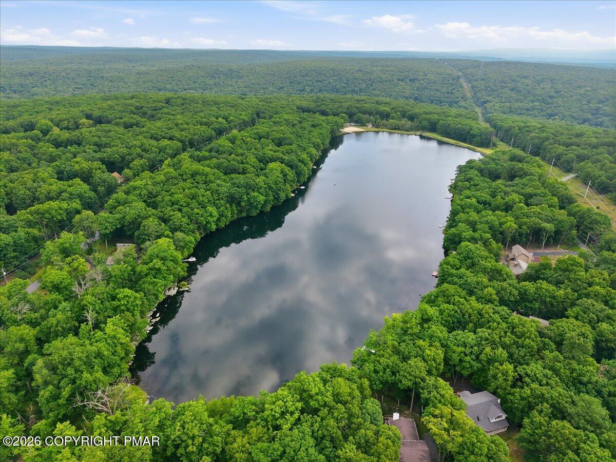 2342 Eagle Path Bushkill, PA 18324 - Photo 7 of 49 73-073_dji_fly_20260713_092344_0004_1783