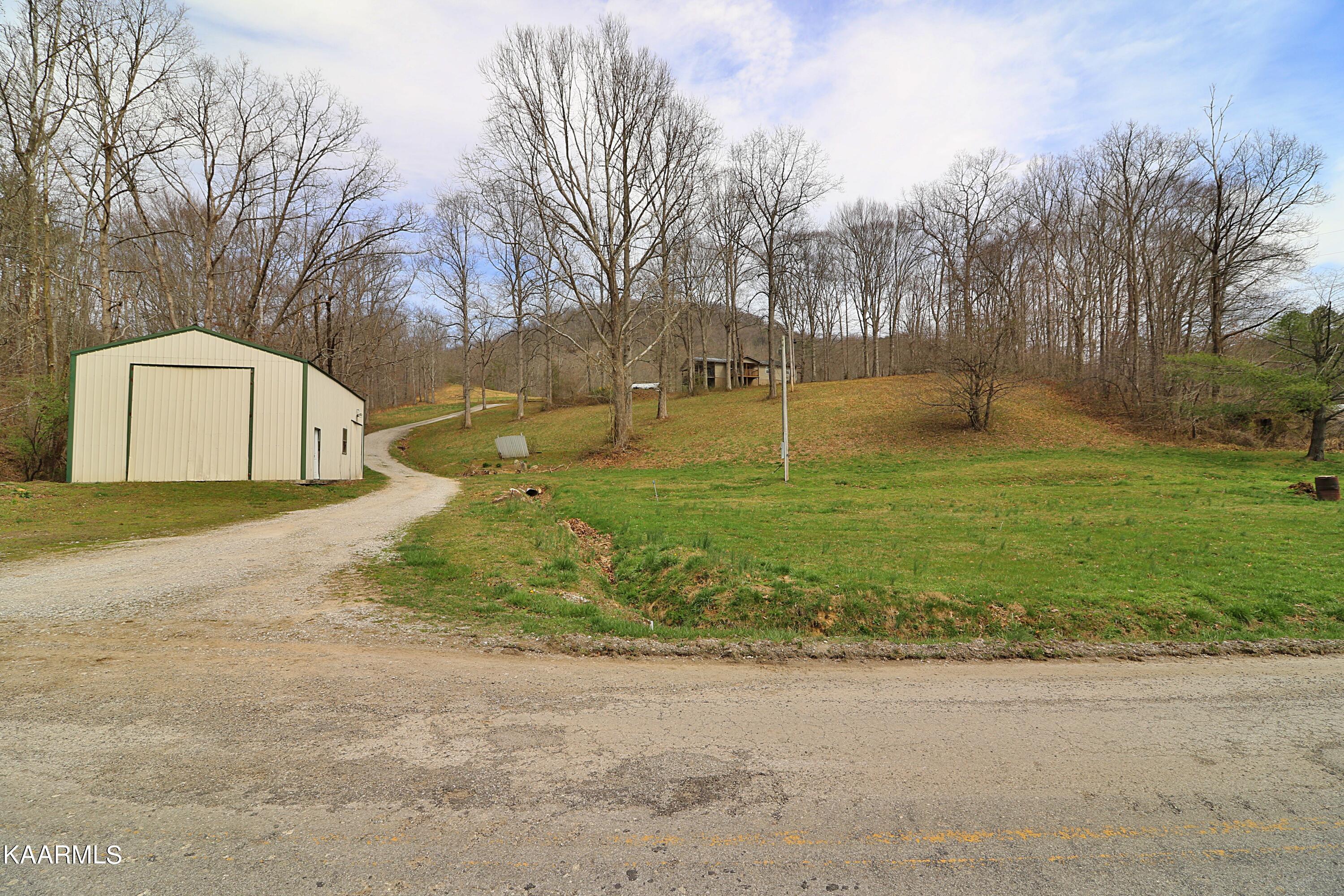 6201 Buffalo Road Oneida, TN 37841 - Photo 1 of 58 094A3029