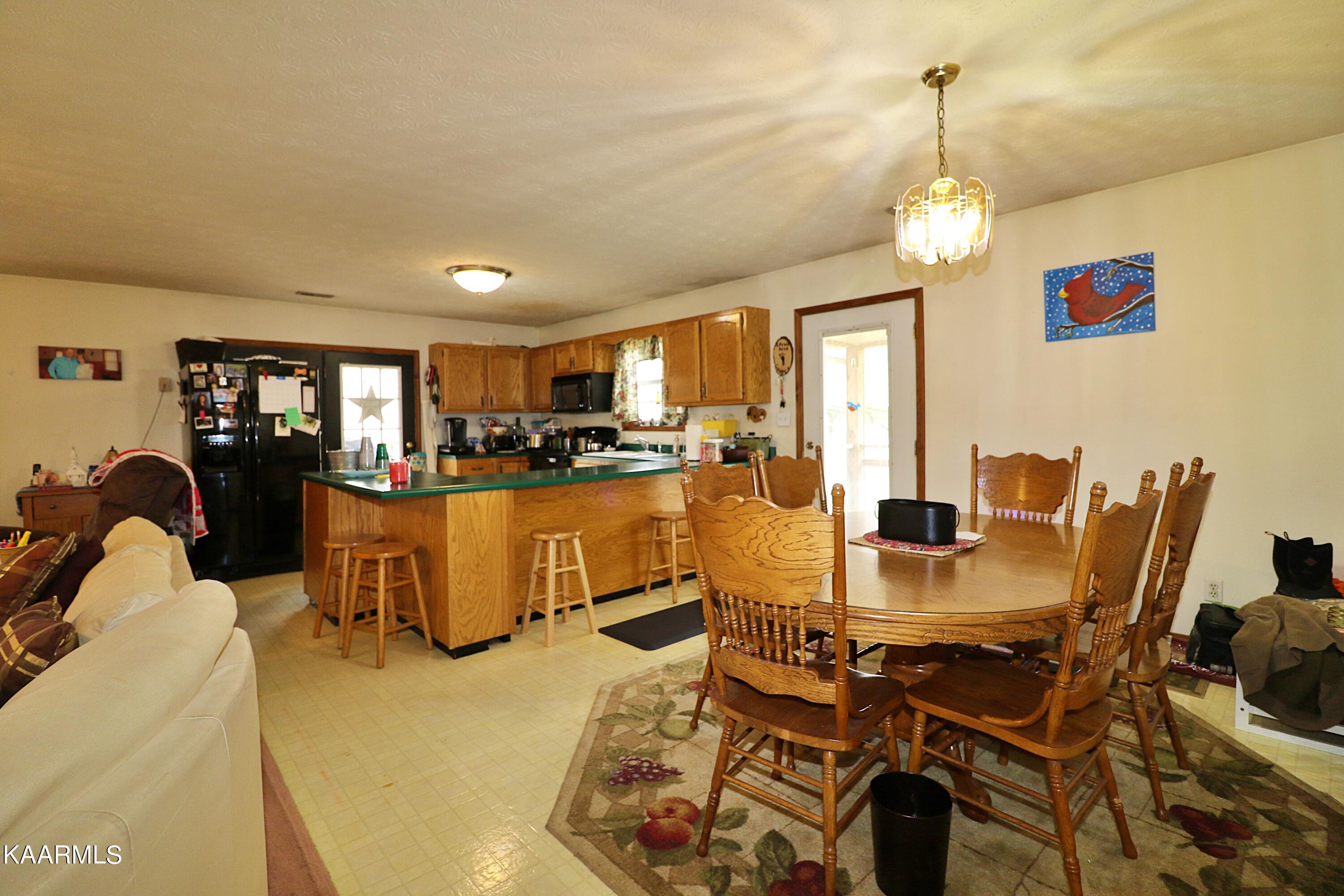 6201 Buffalo Road Oneida, TN 37841 - Photo 12 of 58 094A2932