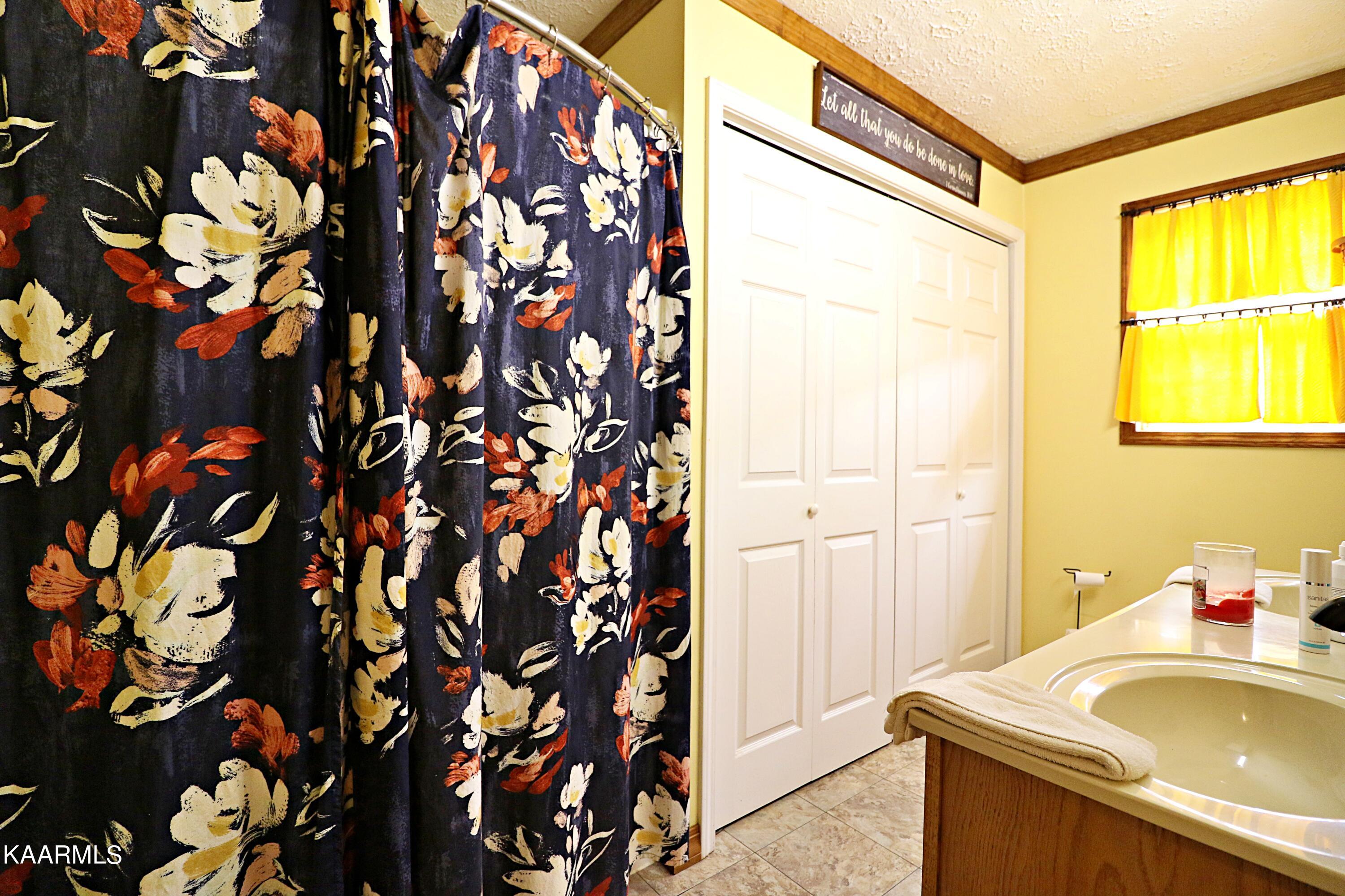 6201 Buffalo Road Oneida, TN 37841 - Photo 16 of 58 094A2948