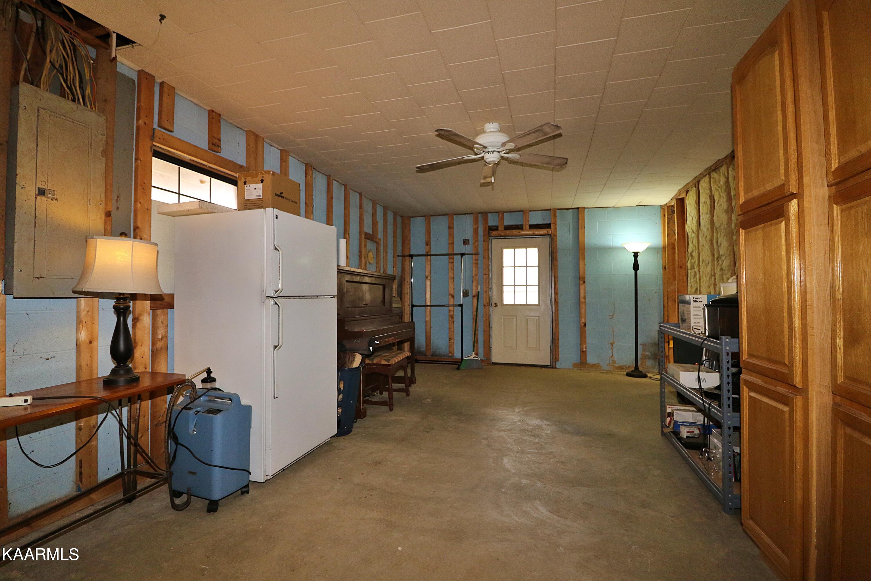 6201 Buffalo Road Oneida, TN 37841 - Photo 22 of 58 094A2968