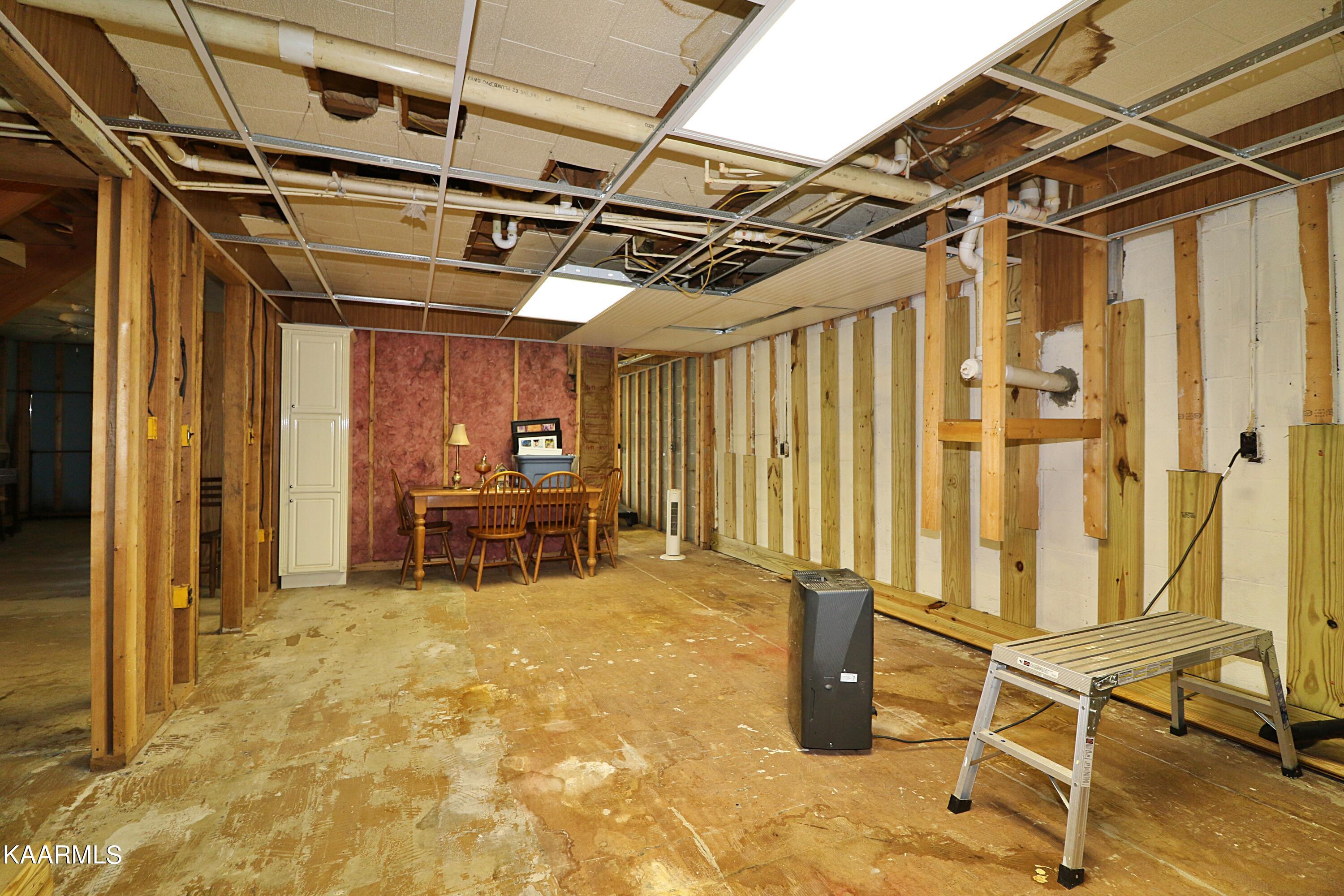 6201 Buffalo Road Oneida, TN 37841 - Photo 24 of 58 094A2972