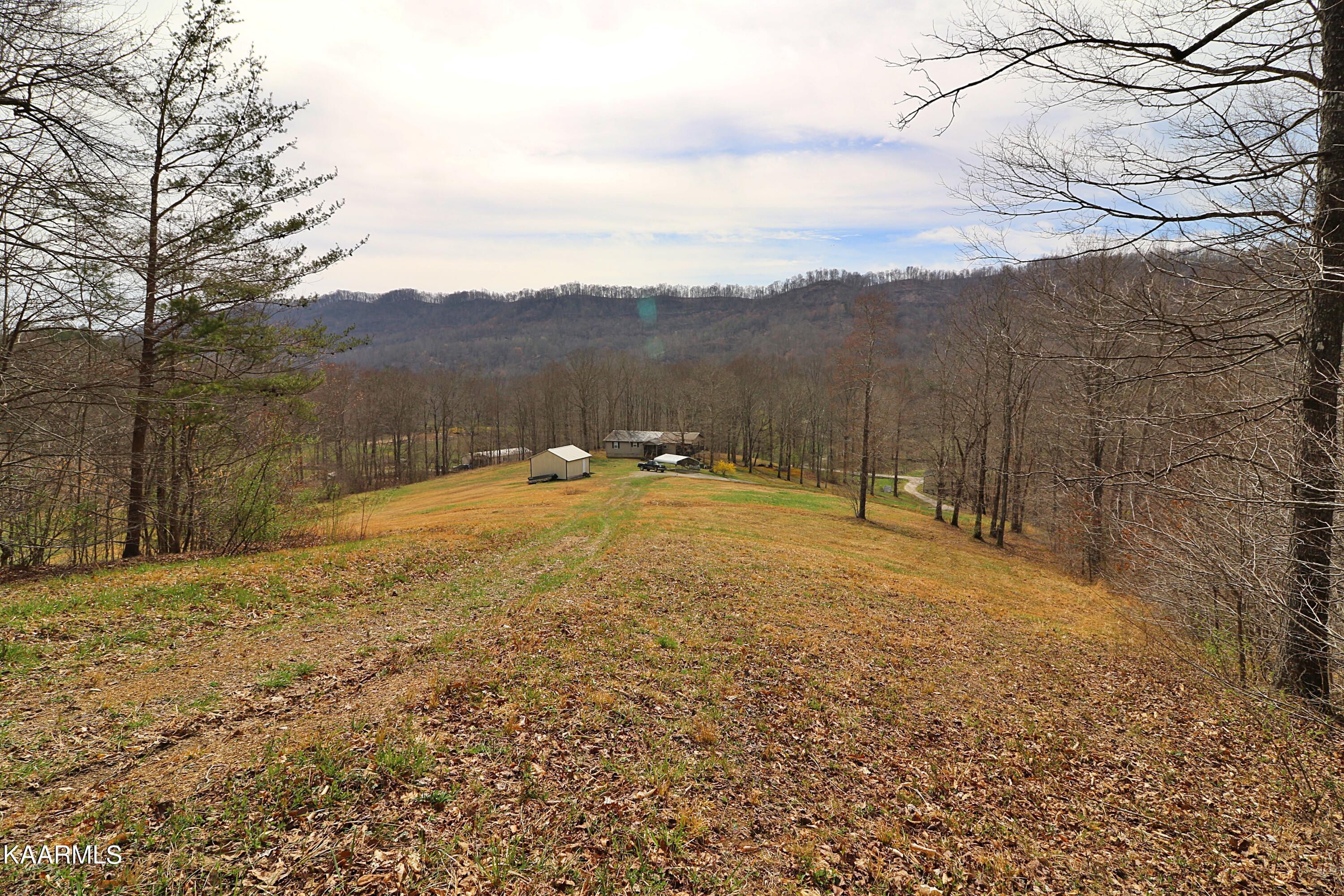 6201 Buffalo Road Oneida, TN 37841 - Photo 30 of 58 094A3013