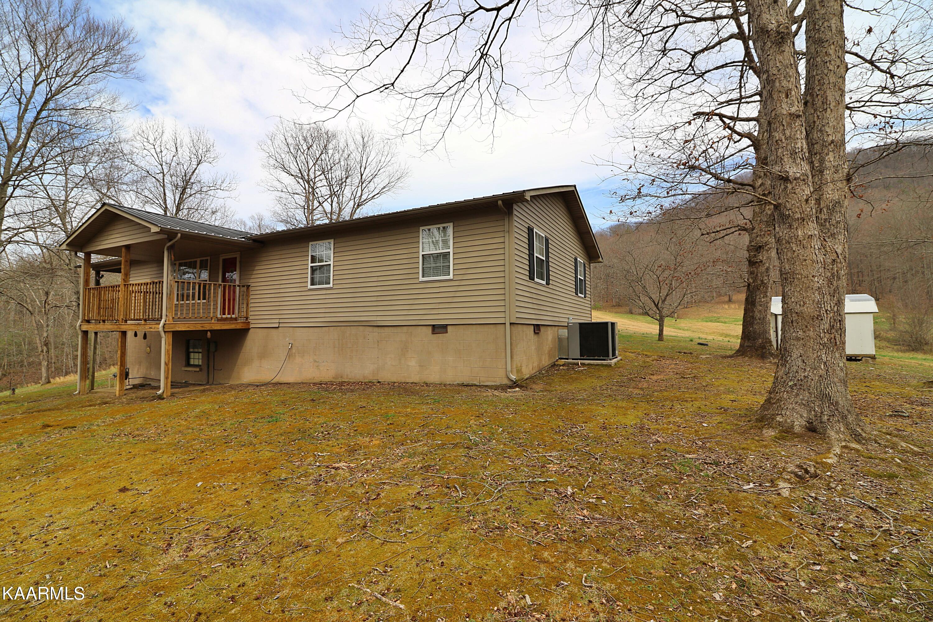 6201 Buffalo Road Oneida, TN 37841 - Photo 51 of 58 094A2996