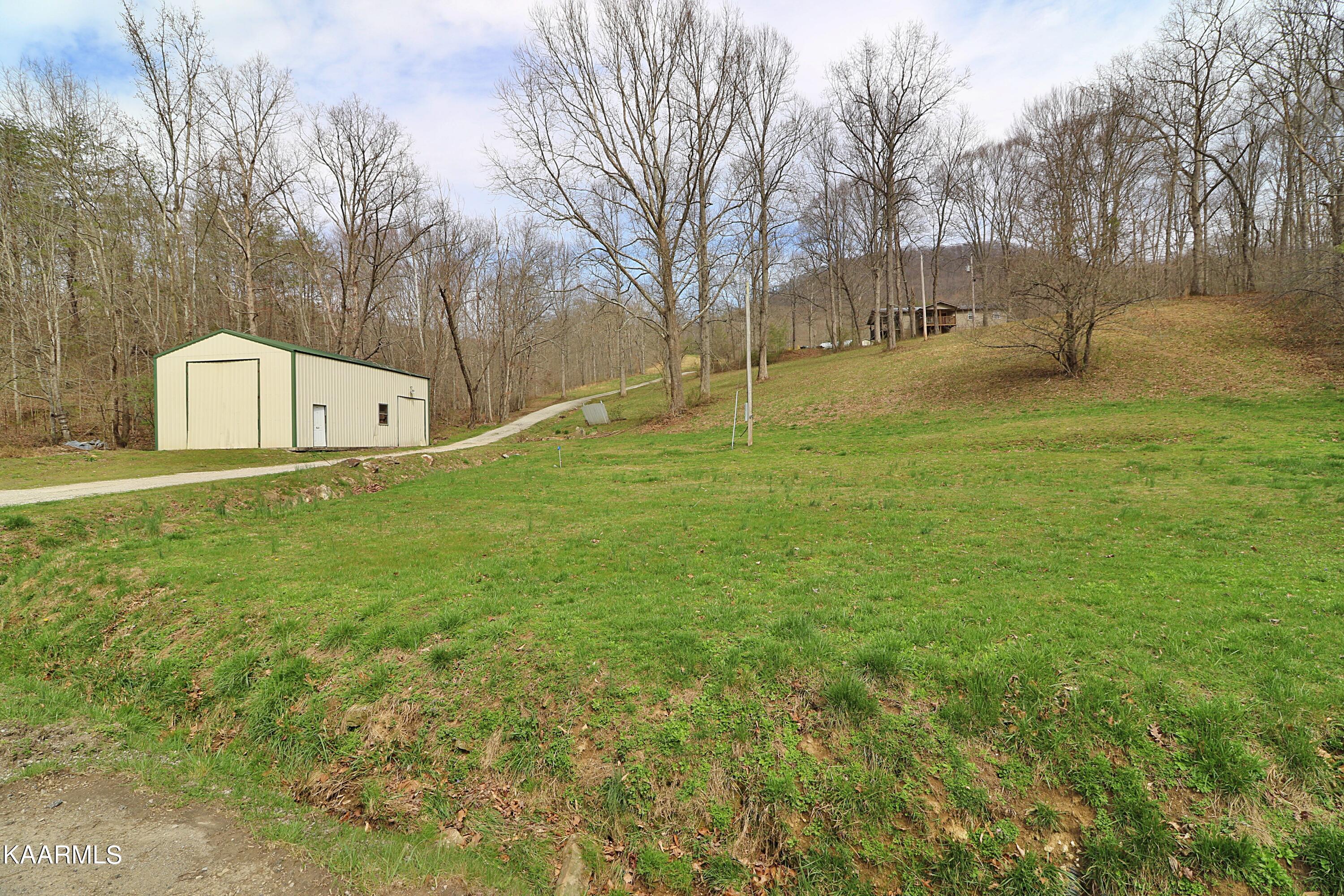 6201 Buffalo Road Oneida, TN 37841 - Photo 57 of 58 094A3030