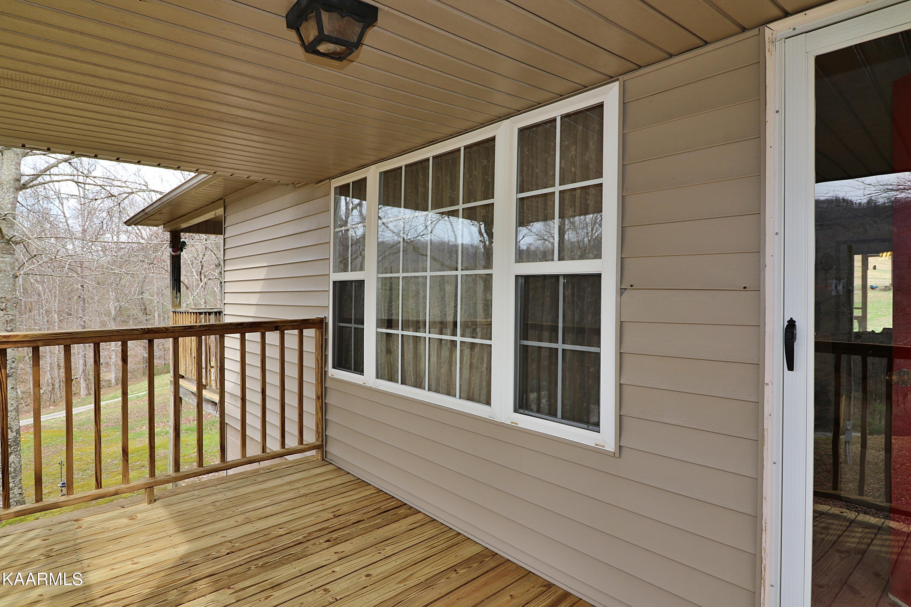 6201 Buffalo Road Oneida, TN 37841 - Photo 7 of 58 094A2962