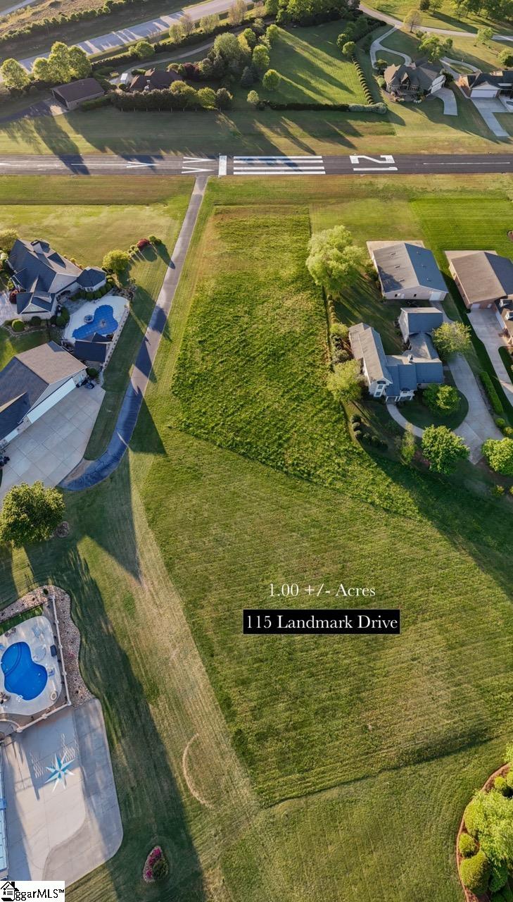 115 Landmark Drive Greer, SC 29651 - Photo 3 of 13