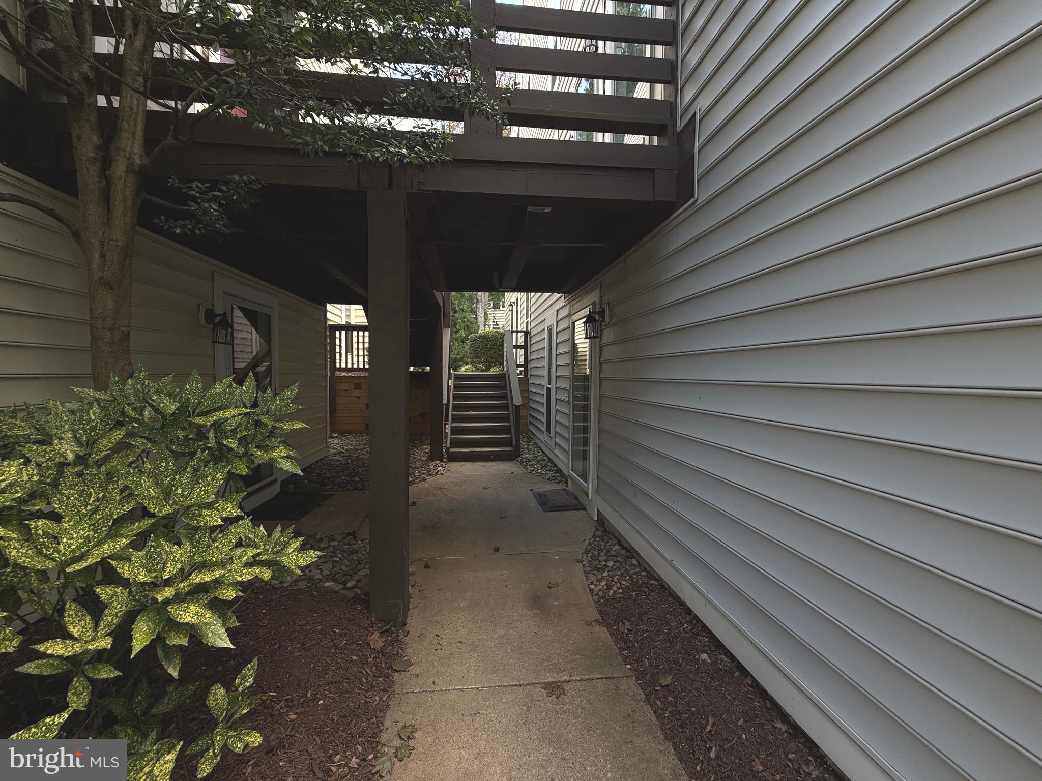 10050 Oakton Terrace Road Oakton, VA 22124 - Photo 25 of 28 Access from Parking Lot