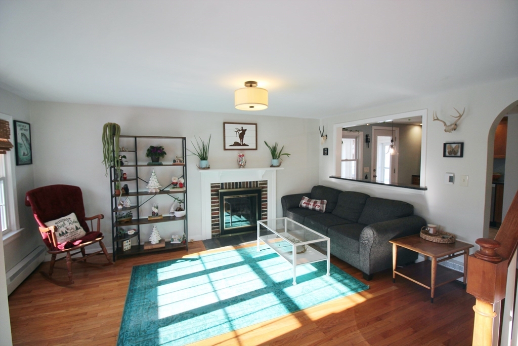 36 Houston Road West Springfield, MA 01089 - Photo 12 of 21 Gallery Image 12