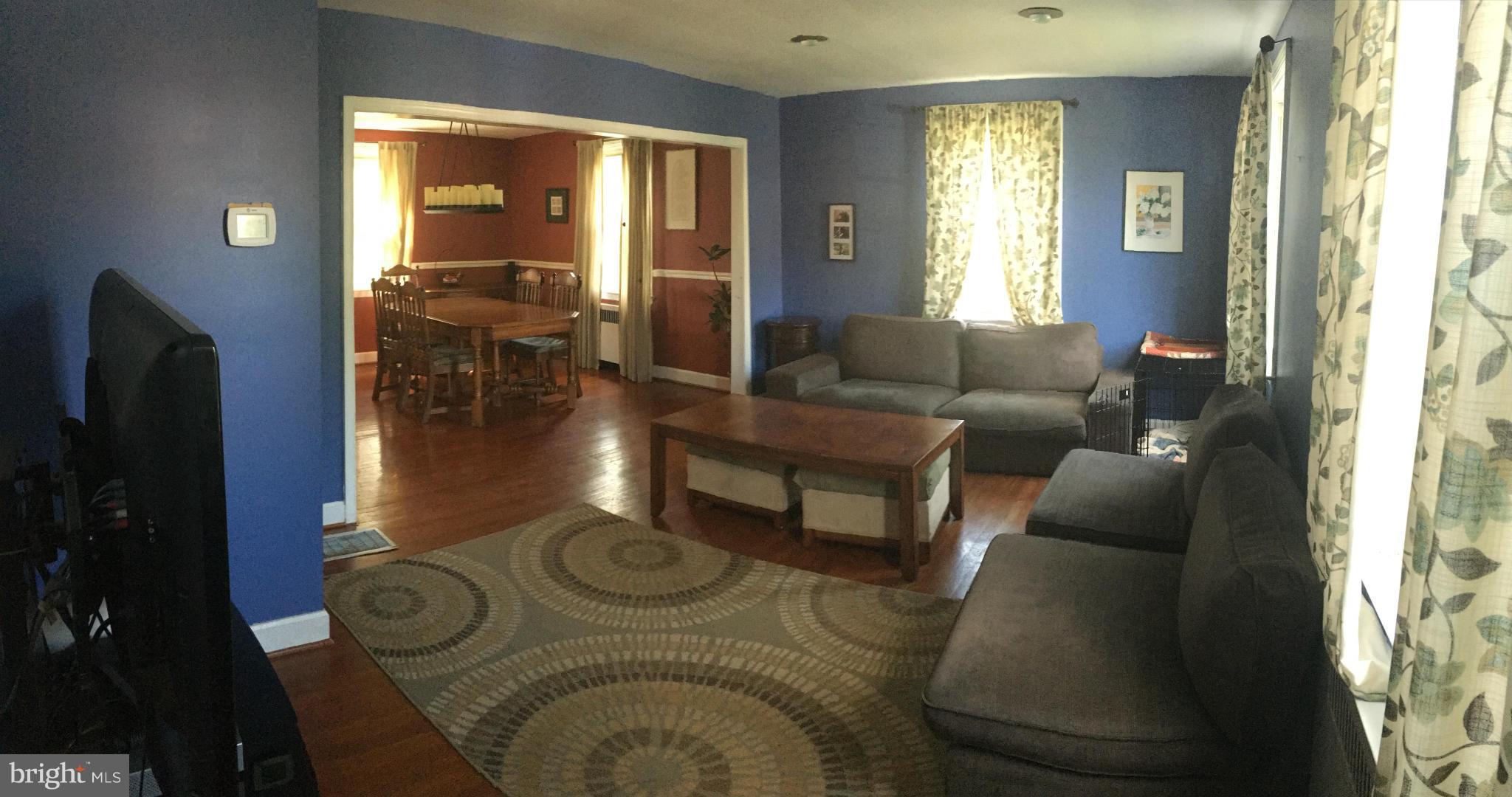 7022 Plymouth Road Baltimore, MD 21208 - Photo 2 of 24 Living Room