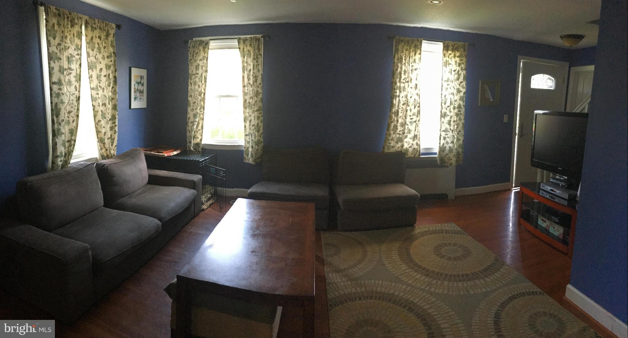 7022 Plymouth Road Baltimore, MD 21208 - Photo 9 of 24 Living Room