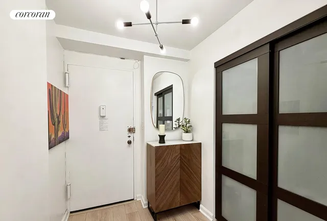 $499,000 | 153 East 57th Street, Unit 6A | Midtown East