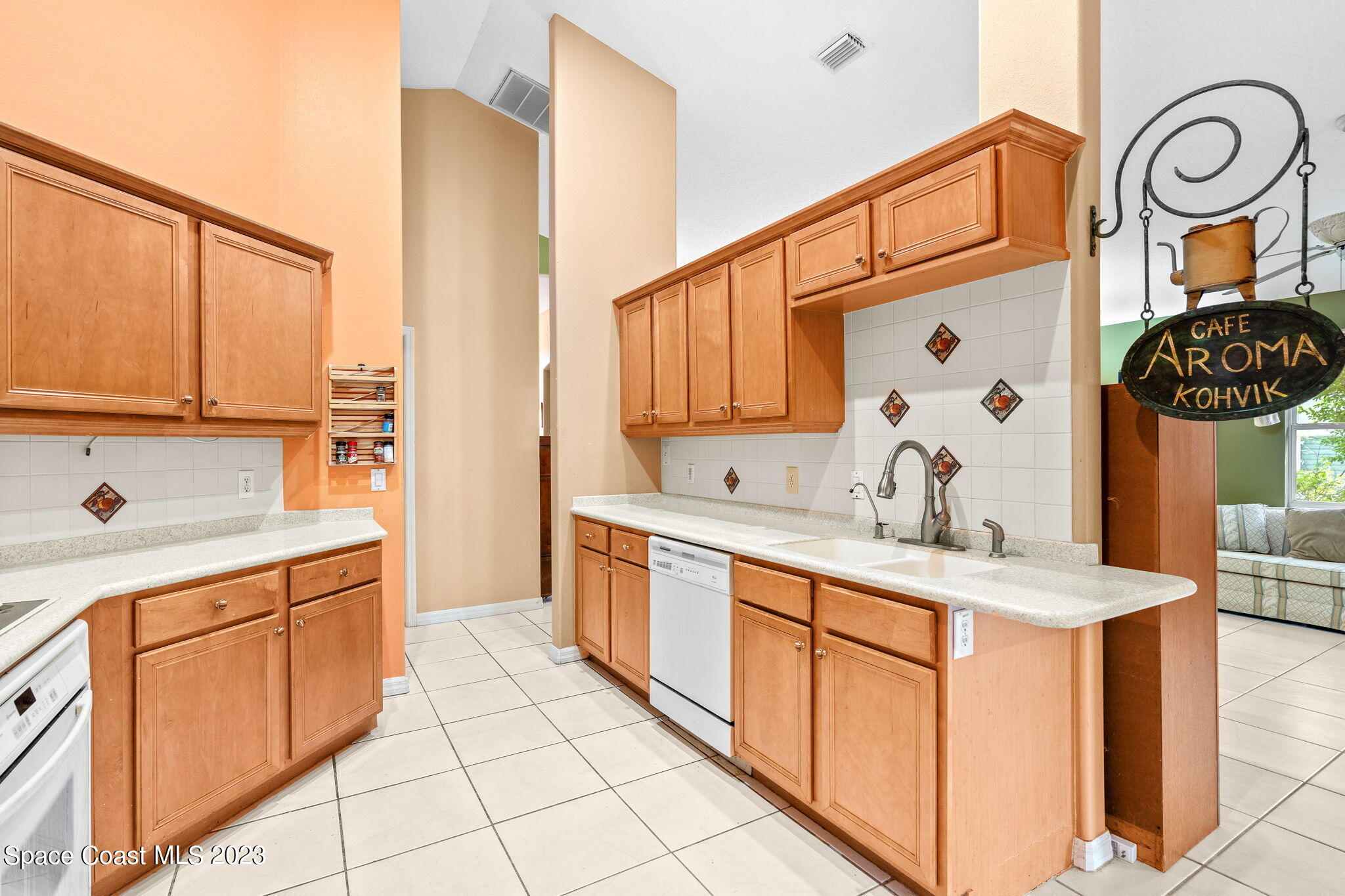 8024 Bradwick Way Melbourne, FL 32940 - Photo 14 of 24 21-web-or-mls-DSC07617