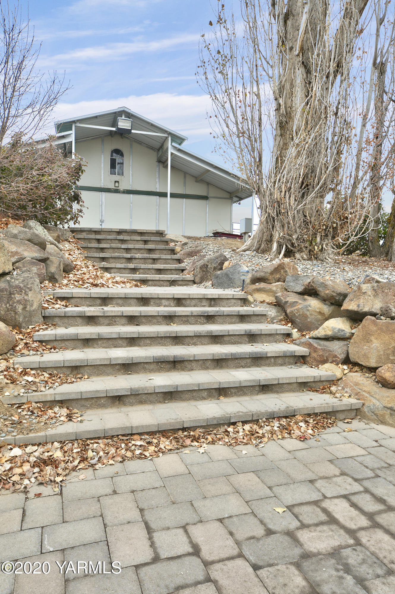1800 Cook Road Yakima, WA 98908 - Photo 31 of 42 Paver sidewalk & steps from home to