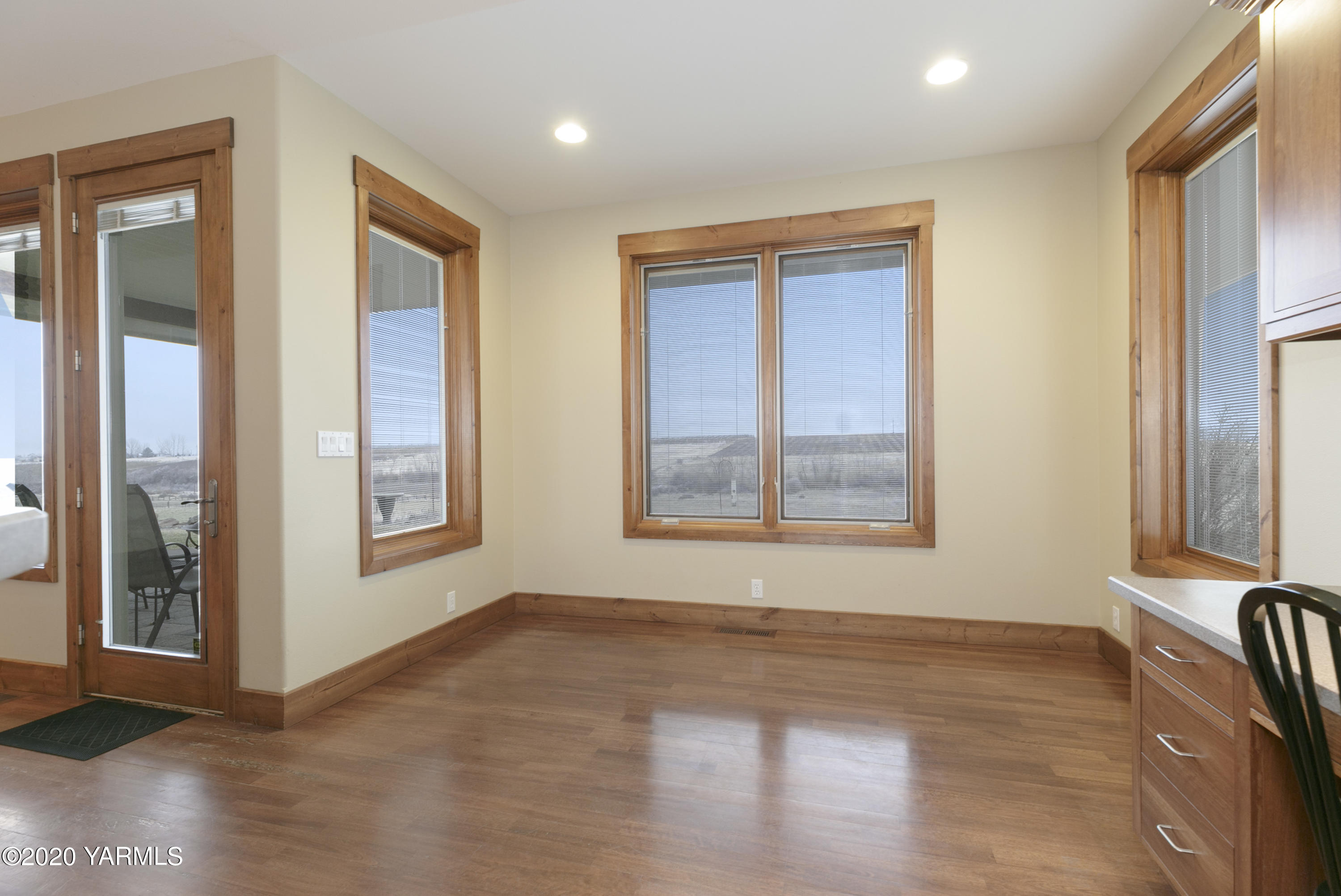 1800 Cook Road Yakima, WA 98908 - Photo 8 of 42 Nook or dining Eating space with view
