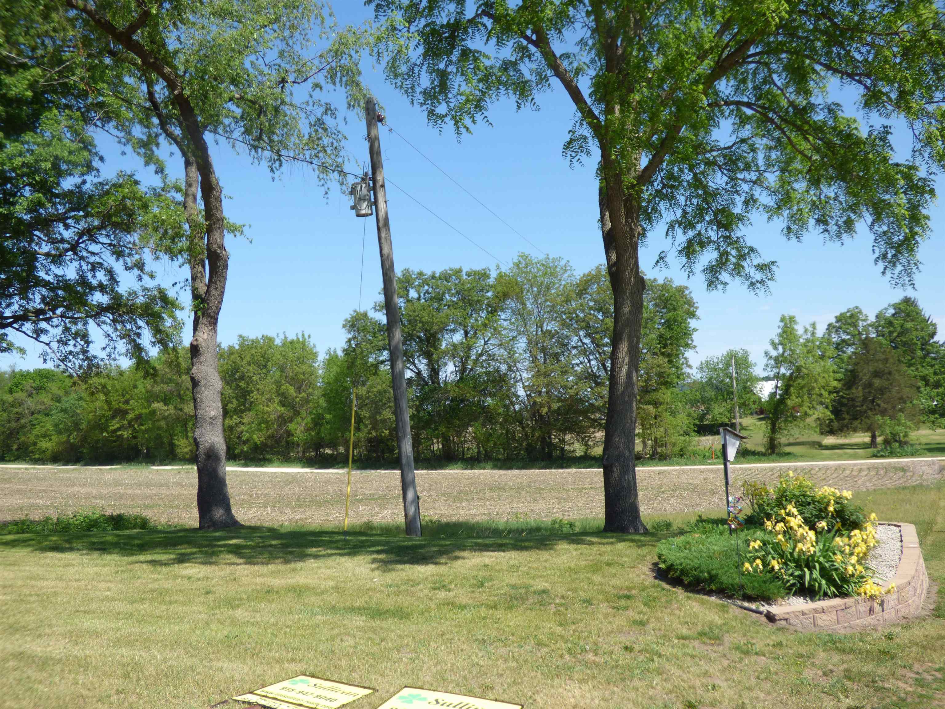6384 A Diehl Road Savanna, IL 61074 - Photo 23 of 32 a view of a park