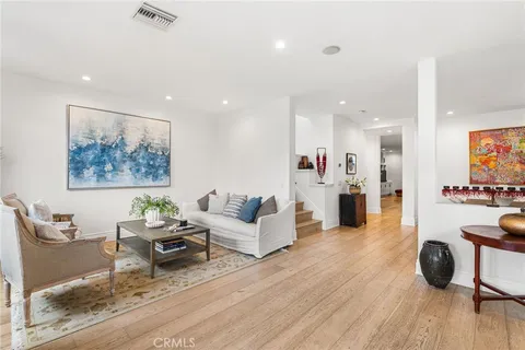 $5,195,000 | 320 Heliotrope Avenue, Corona del Mar, CA 92625