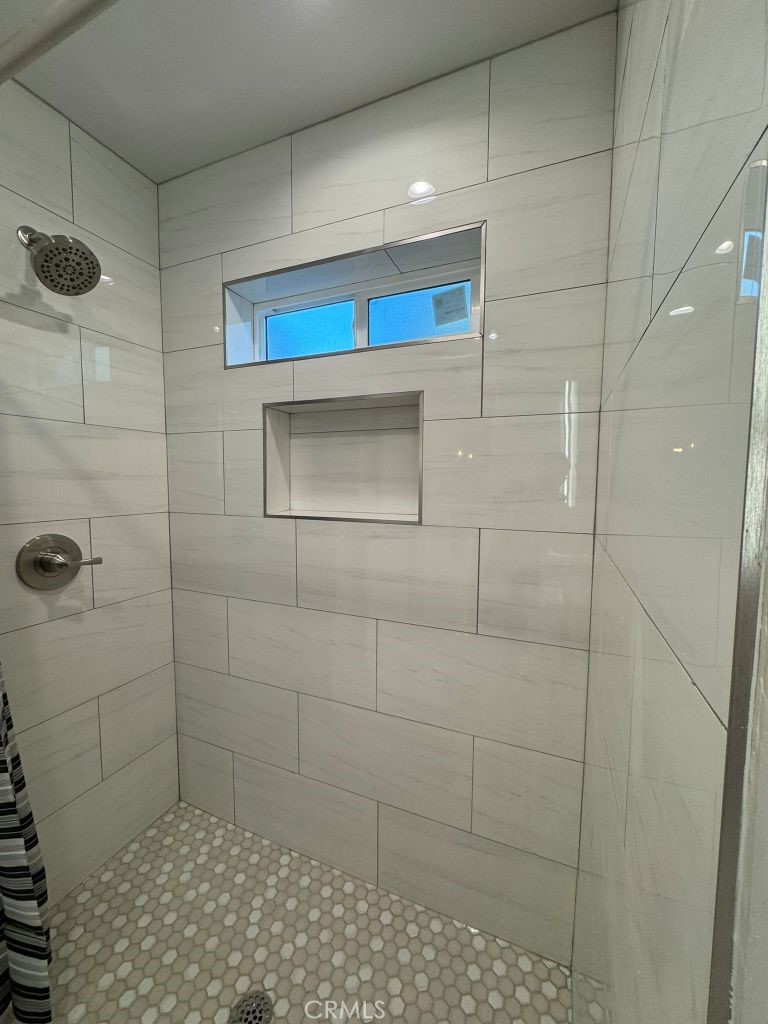 7149 Apperson Street, Unit 2 Tujunga, CA 91042 - Photo 11 of 12 a bathroom with a shower