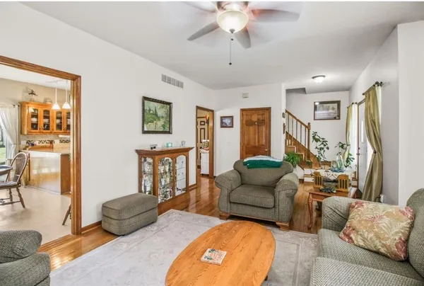 $425,000 | 34010 East Pink Hill Road, Grain Valley, MO 64029