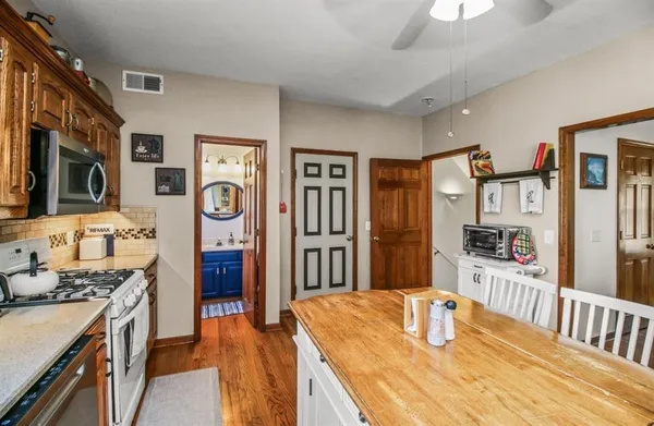 $425,000 | 34010 East Pink Hill Road, Grain Valley, MO 64029