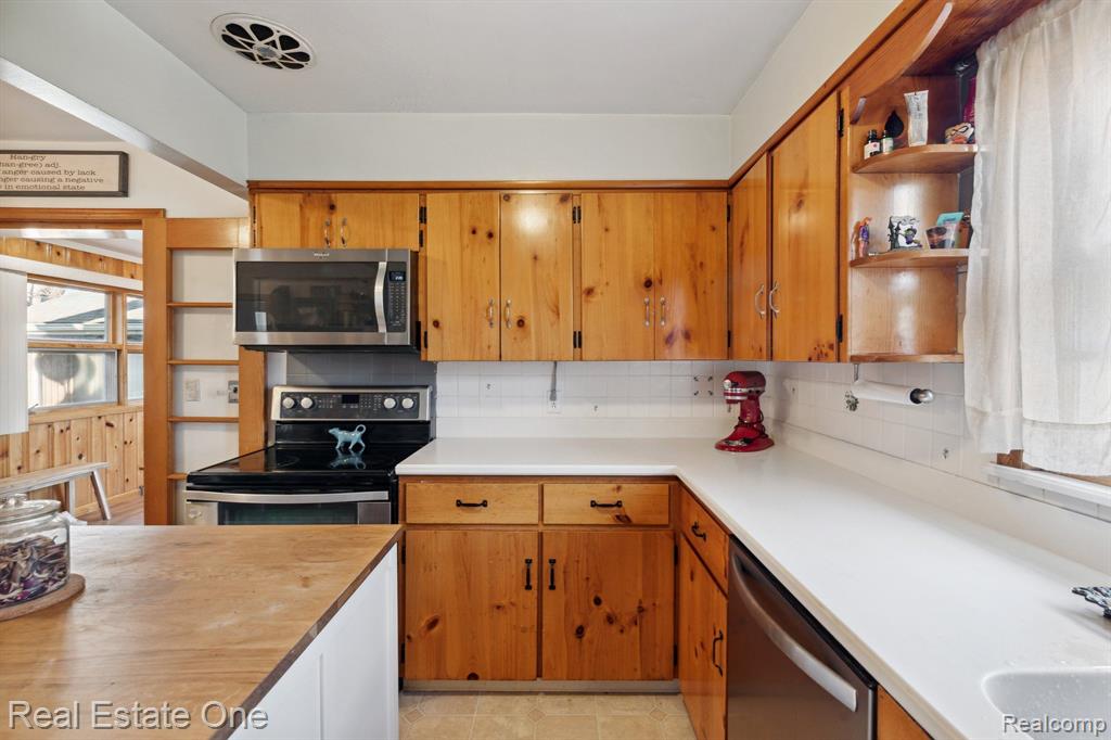 1928 South Custer Road Monroe, MI 48161 - Photo 17 of 56 Gallery Image 17