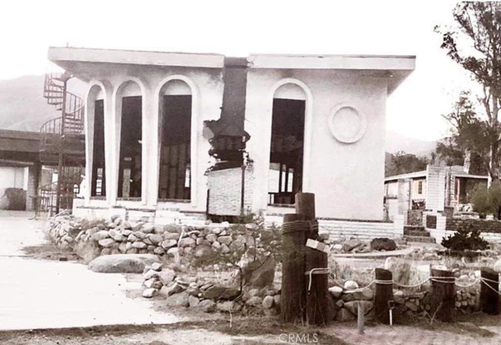 8878 Little Morongo Road Morongo Valley, CA 92256 - Photo 2 of 10