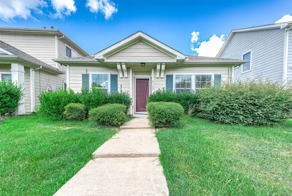 $1,650 | 6162 Settlers Lake Circle East, Katy, TX 77449