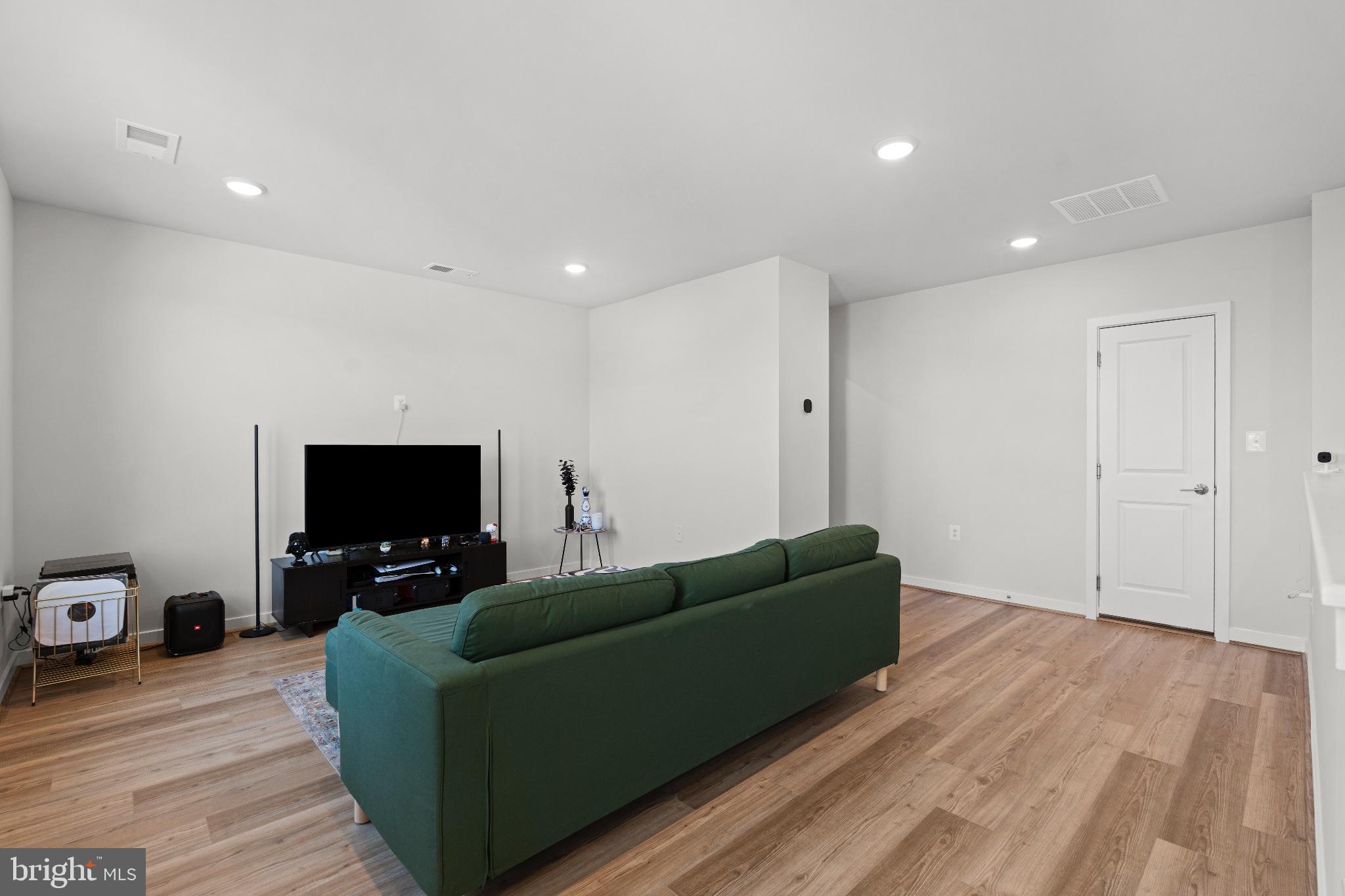 1612 Fellowship Square Reston, VA 20190 - Photo 21 of 37 Gallery Image 21