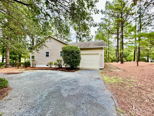 $1,895 | 160 Old Hunt Road, Pinehurst, NC 28374