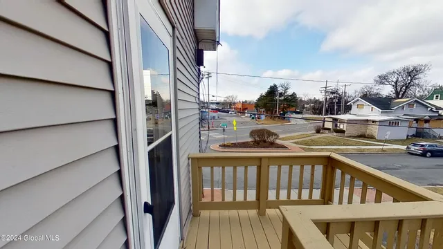 $995 | 469 Delaware Avenue, Unit A, Albany, NY 12209